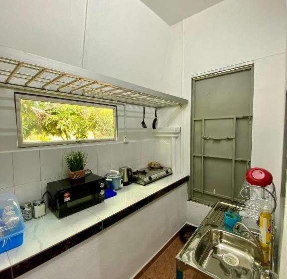 מוטל Heaven Republic Studio