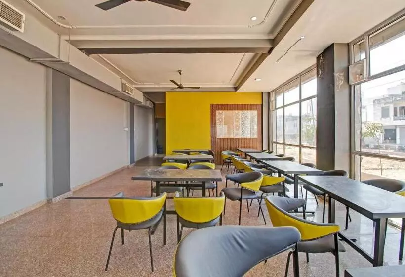 Oyo Hotel Reyansh