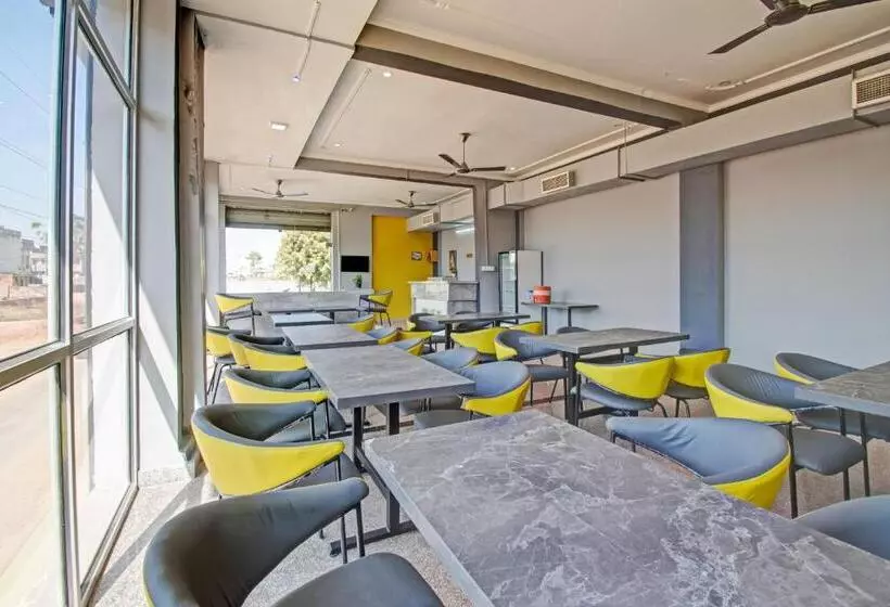 Oyo Hotel Reyansh