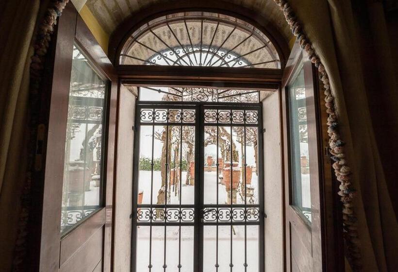 ペンション Degli Alessandri Palace