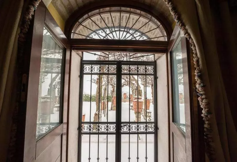 ペンション Degli Alessandri Palace