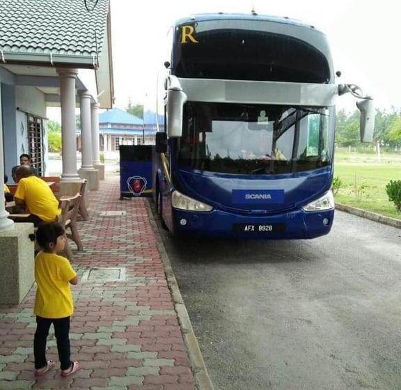 פנסיון Kanza Beach Inn