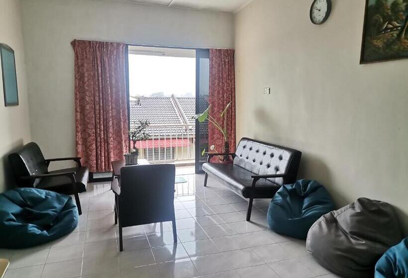 Pension (Hôtel basse catégorie) Ebh Inn