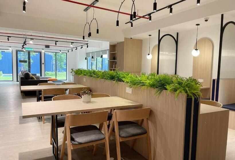 Пансион Horizon Suites Near Klia Airport