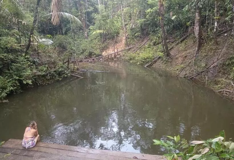 ペンション Los Cocos Hostal