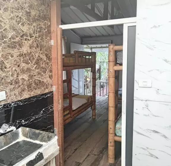 ペンション Los Cocos Hostal