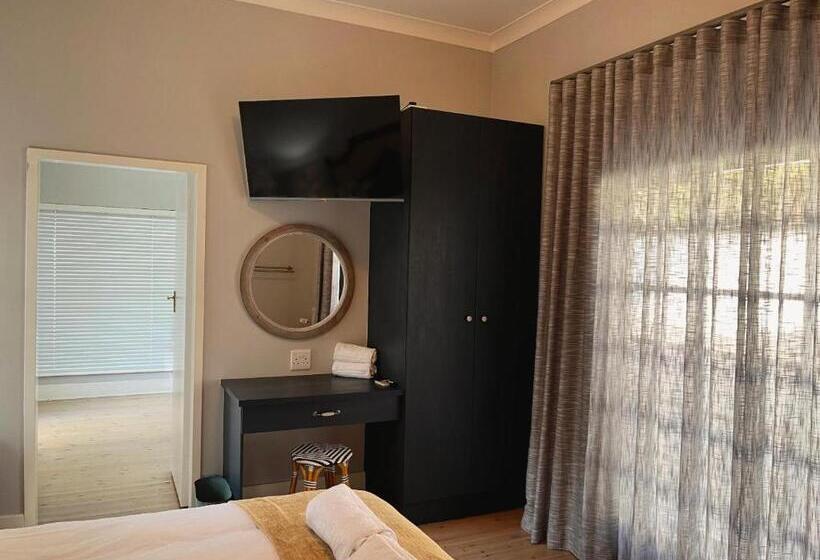 פנסיון Serenity Living