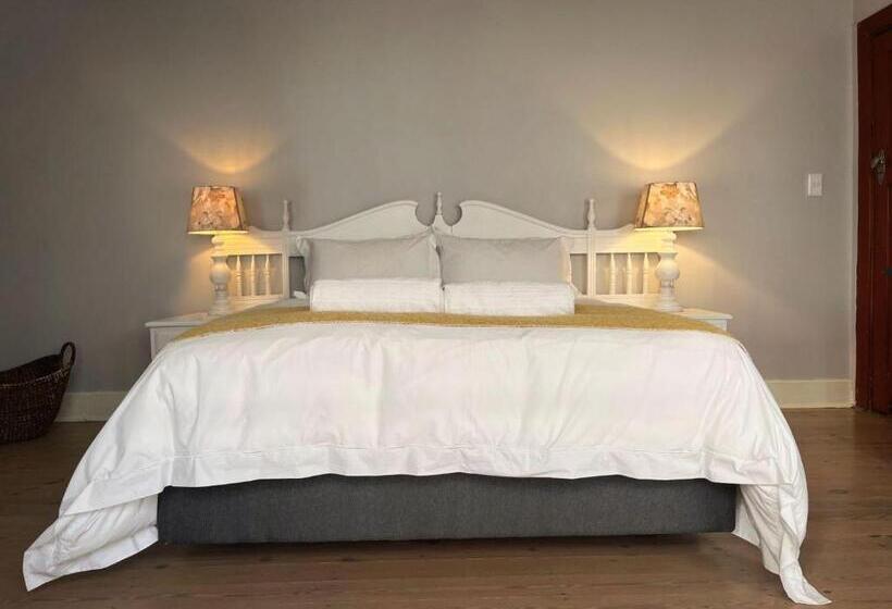 פנסיון Serenity Living