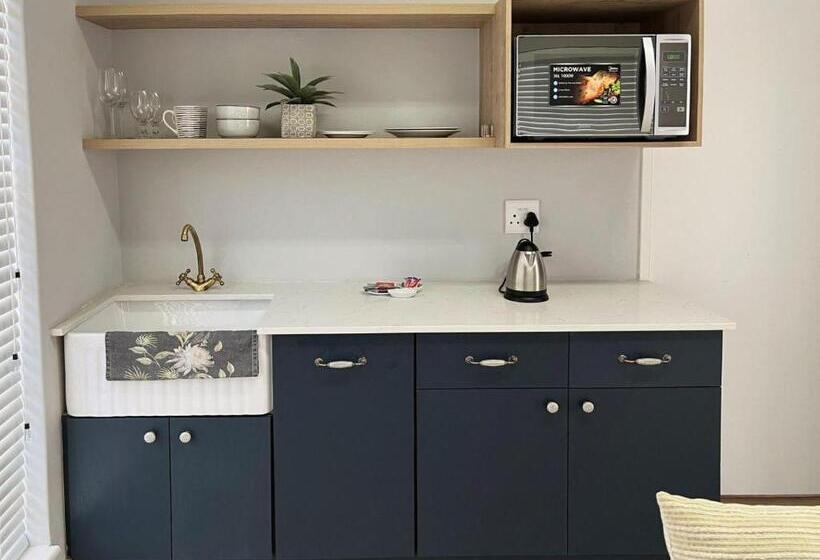 פנסיון Serenity Living