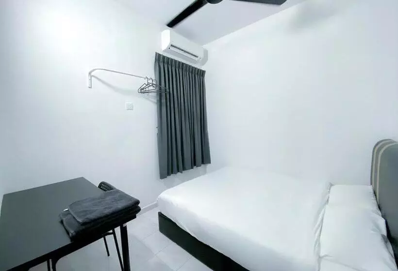 Majatalo Venice Guest Hostel   Bilik Sahaja