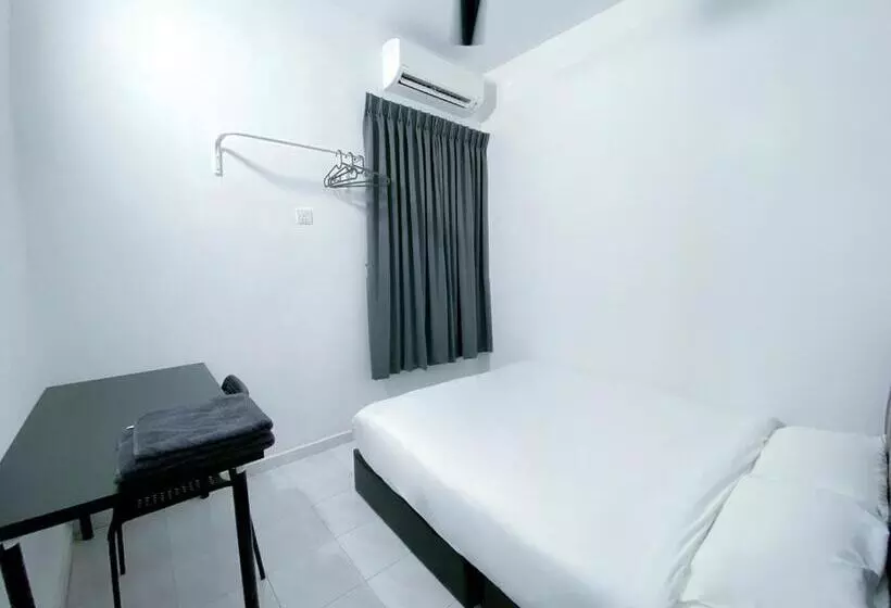 Majatalo Venice Guest Hostel   Bilik Sahaja