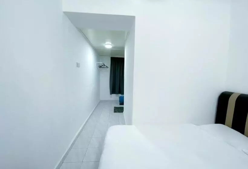 Majatalo Venice Guest Hostel   Bilik Sahaja