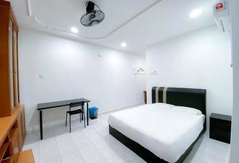 Majatalo Venice Guest Hostel   Bilik Sahaja