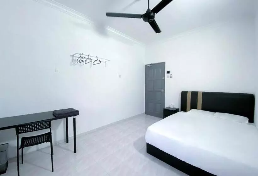 Majatalo Venice Guest Hostel   Bilik Sahaja