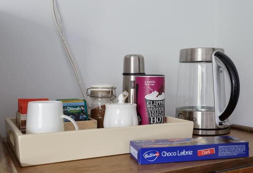 Pound Orchard Bed And Breakfast