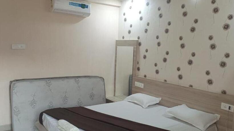 Raj Resort & Banquets