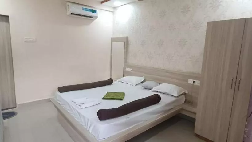 Raj Resort & Banquets