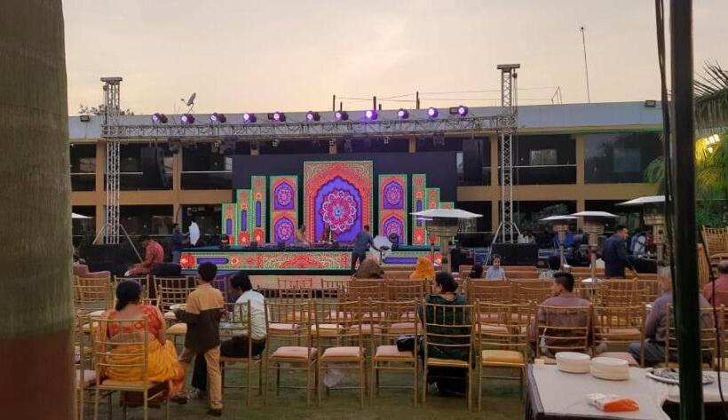 Raj Resort & Banquets