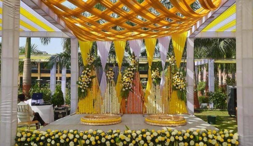 Raj Resort & Banquets