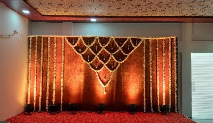 Raj Resort & Banquets