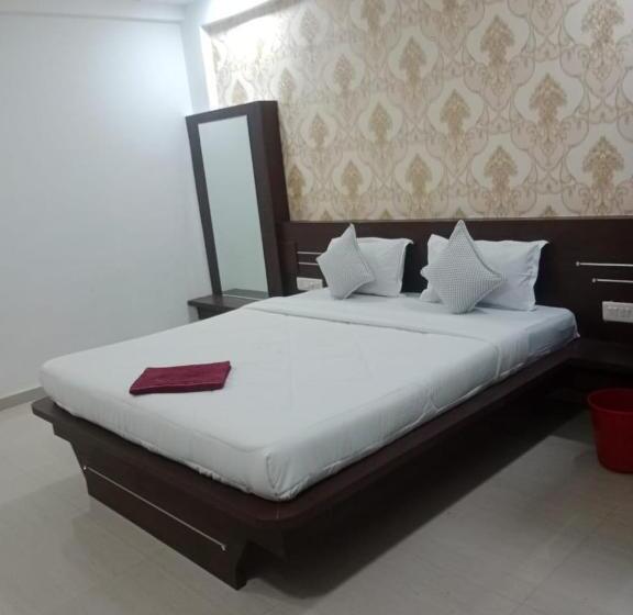 Raj Resort & Banquets