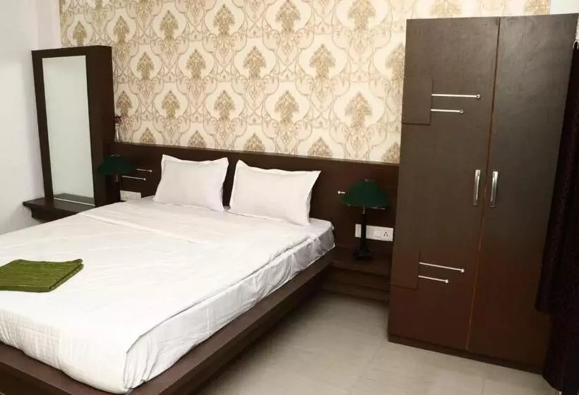 Raj Resort & Banquets