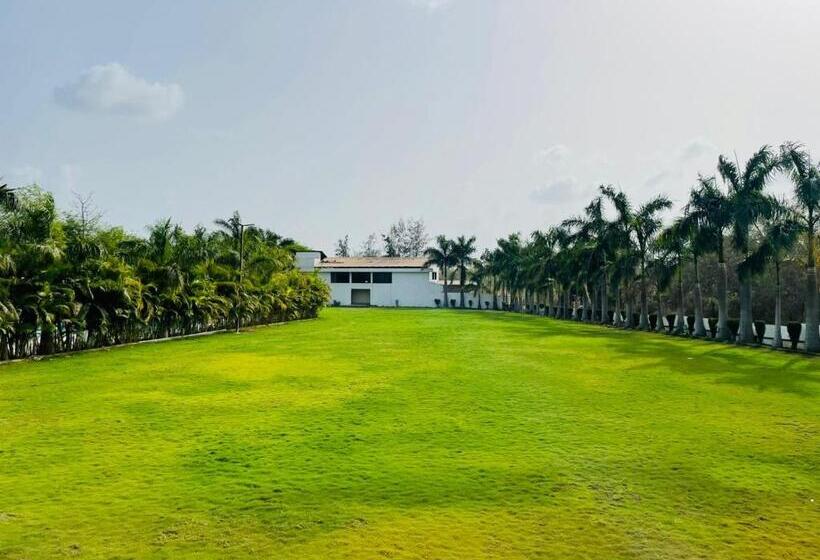 Raj Resort & Banquets