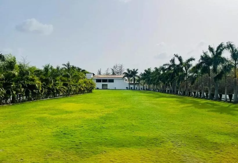 Raj Resort & Banquets