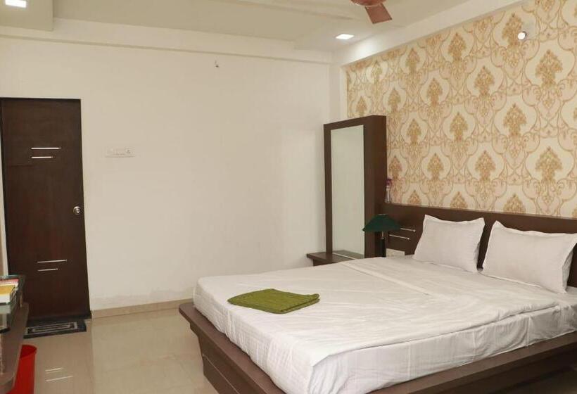 Raj Resort & Banquets