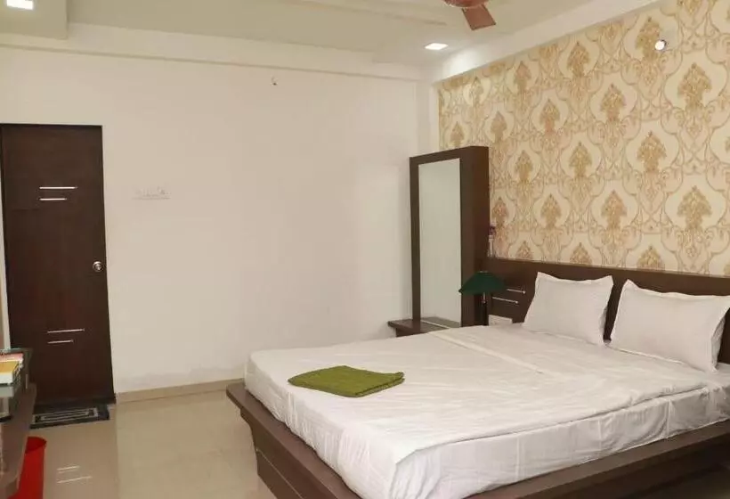 Raj Resort & Banquets