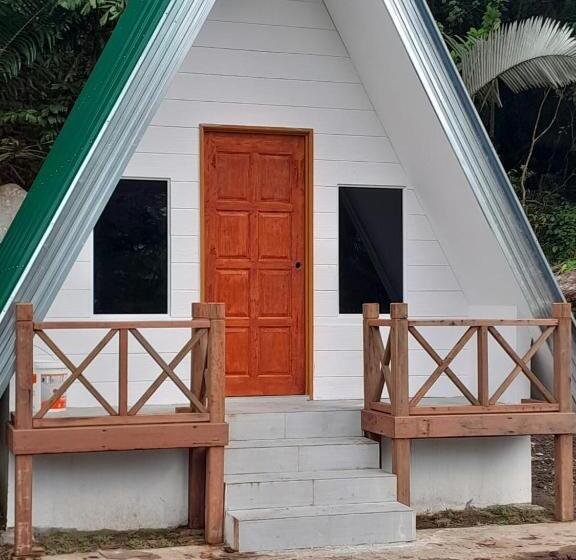 אתר נופש Dumba Bay Tioman