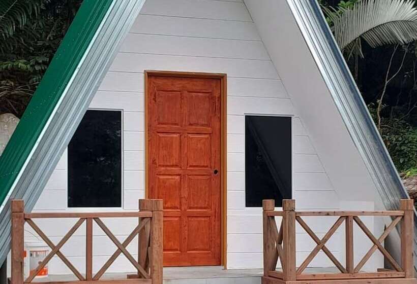 אתר נופש Dumba Bay Tioman