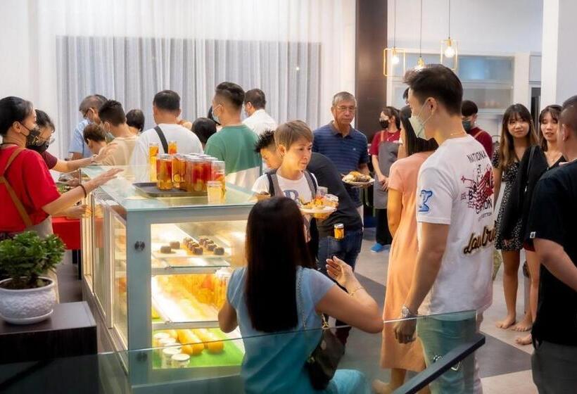 אתר נופש Teluk Cempedak Seventh Haven