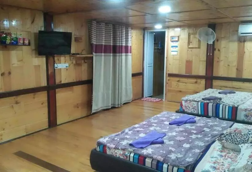 هاستل Challet Tualang