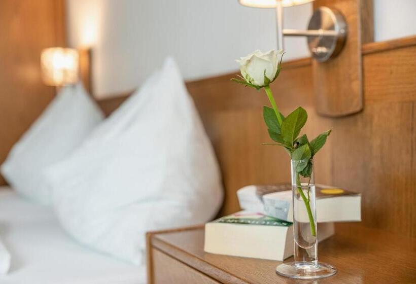 فندق صغير Gasthof Pension Sandwirt