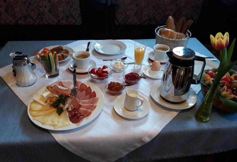 فندق صغير Gasthof Pension Sandwirt