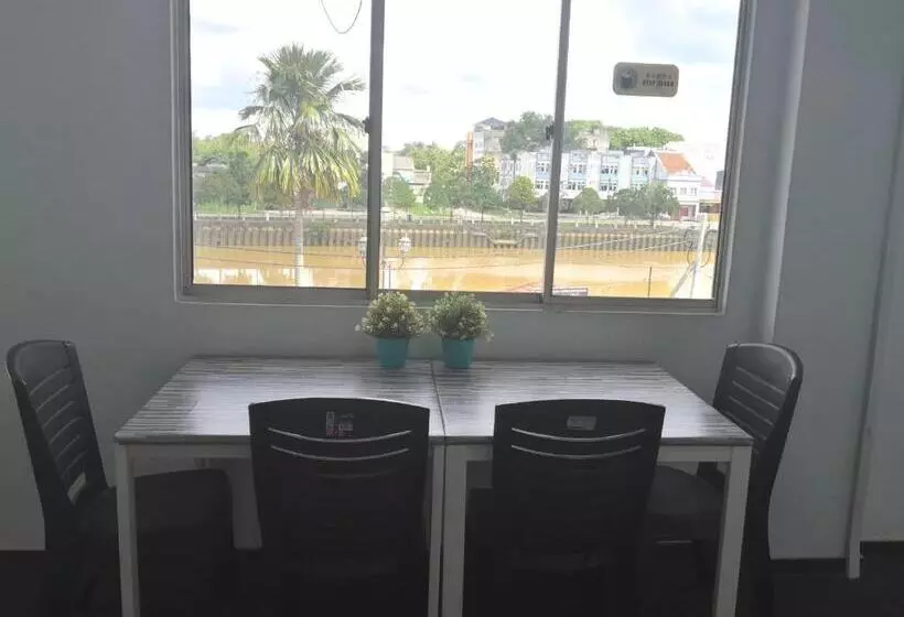 Retkeilymaja Seri Kota Satu