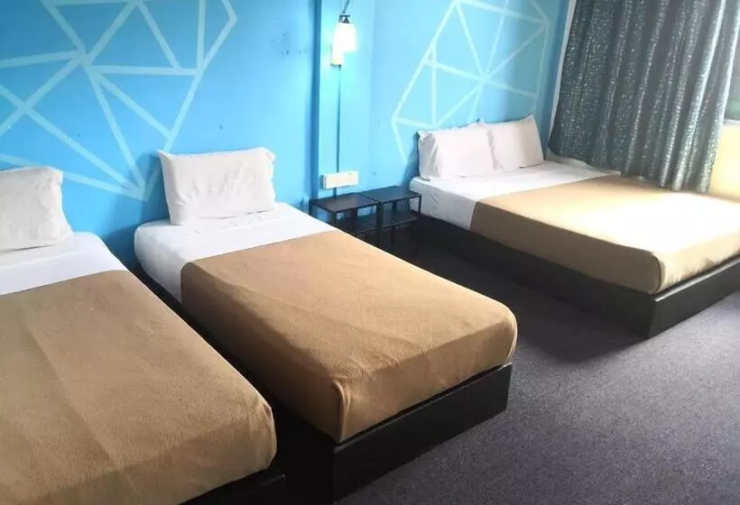 Retkeilymaja Seri Kota Satu