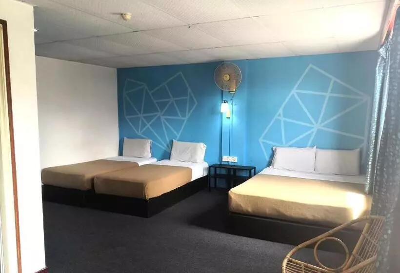 Retkeilymaja Seri Kota Satu