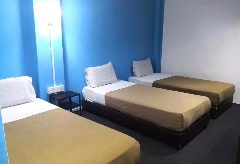 Retkeilymaja Seri Kota Satu