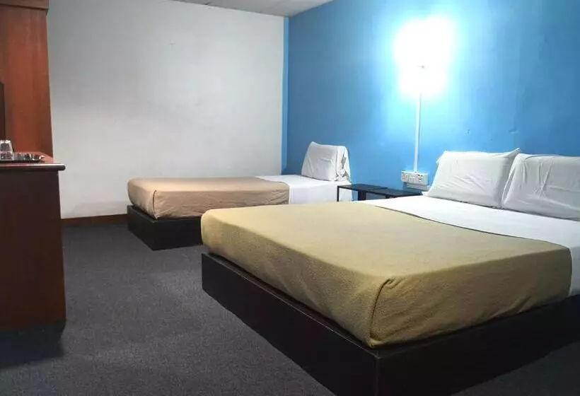 Retkeilymaja Seri Kota Satu