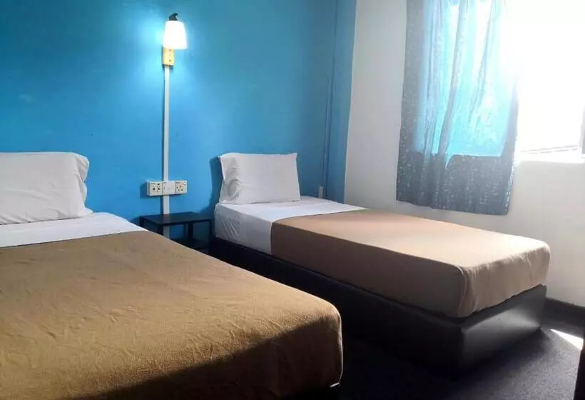 Retkeilymaja Seri Kota Satu