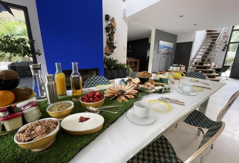 تختخواب و صبحانه Villa Nova