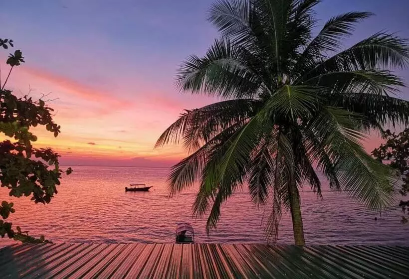 ベッドアンドブレックファースト Perhentian Chomel Chalet