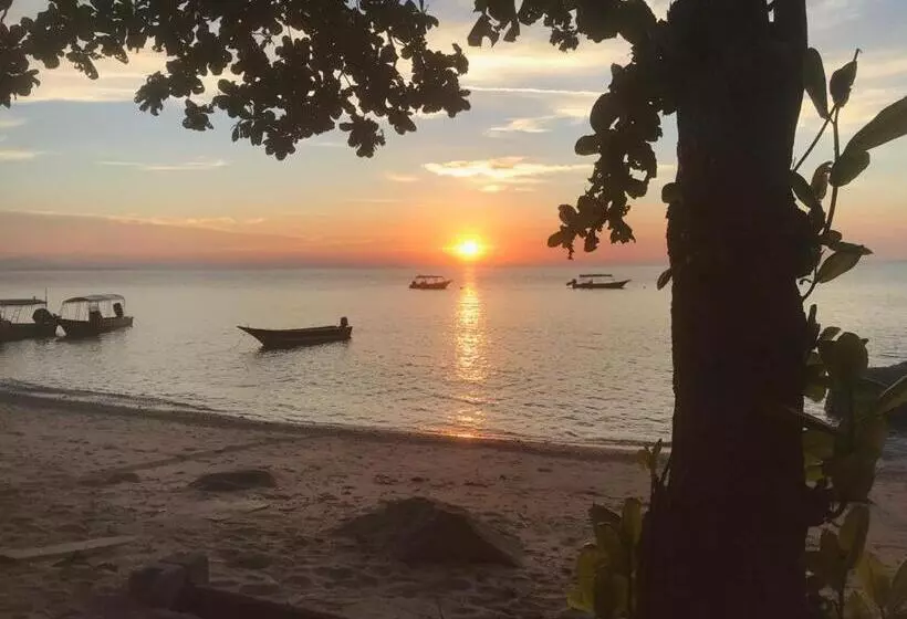 ベッドアンドブレックファースト Perhentian Chomel Chalet