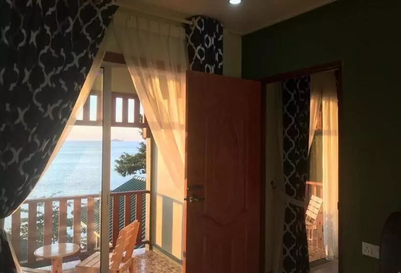 ベッドアンドブレックファースト Perhentian Chomel Chalet