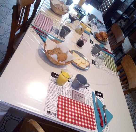 تختخواب و صبحانه Santa Fe   Lutrebois