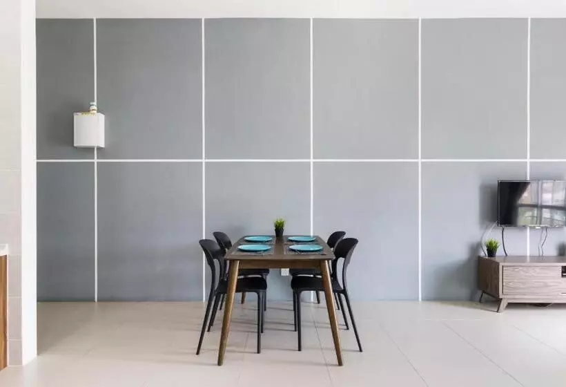 Dreamscape Studio @ Golden Hill Cameron