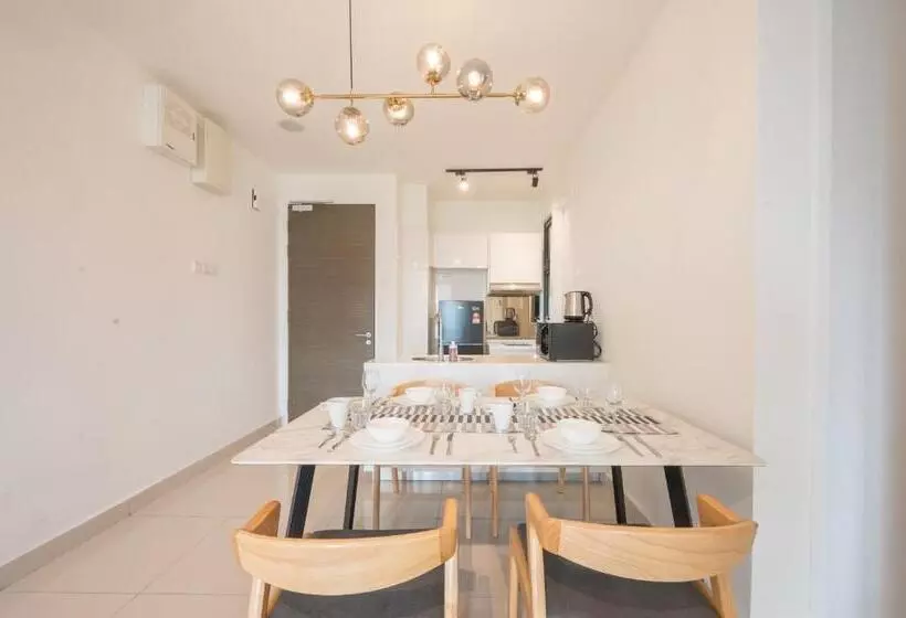 H20 Residence Ara Damansara By Airhost