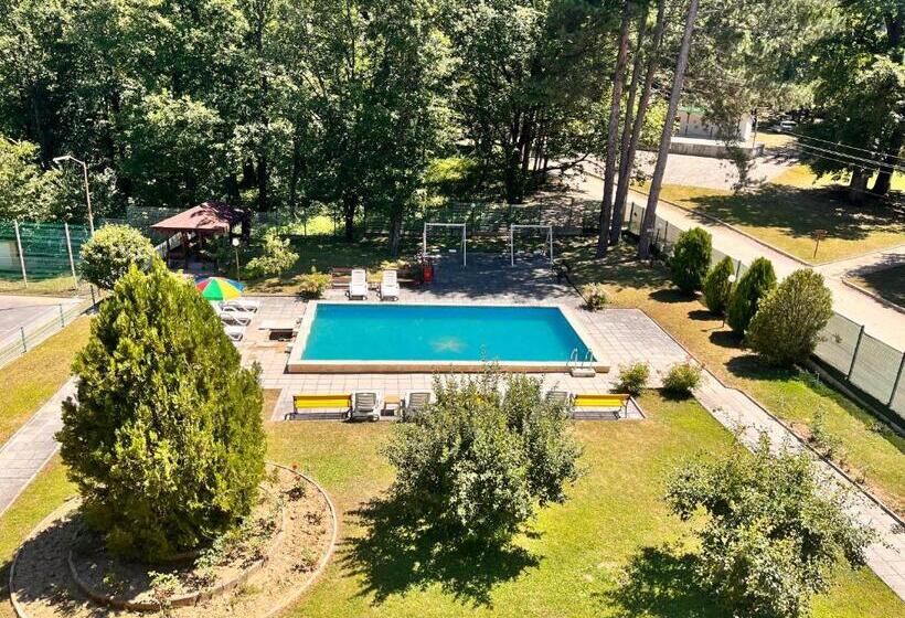 Отель почивна база боженишки урвич